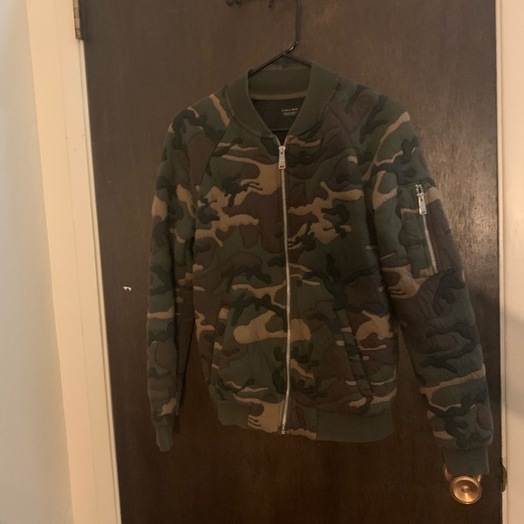 zara camo bomber jacket